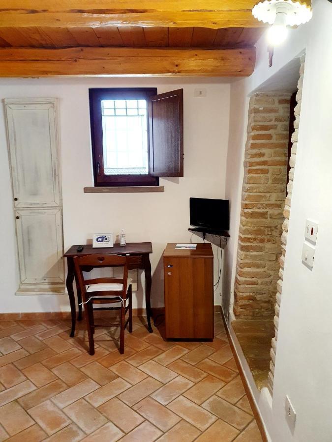 "Affittacamere Al Castello" ทาวุลเลีย ภายนอก รูปภาพ